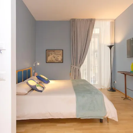 A Casa Nostra * Naples